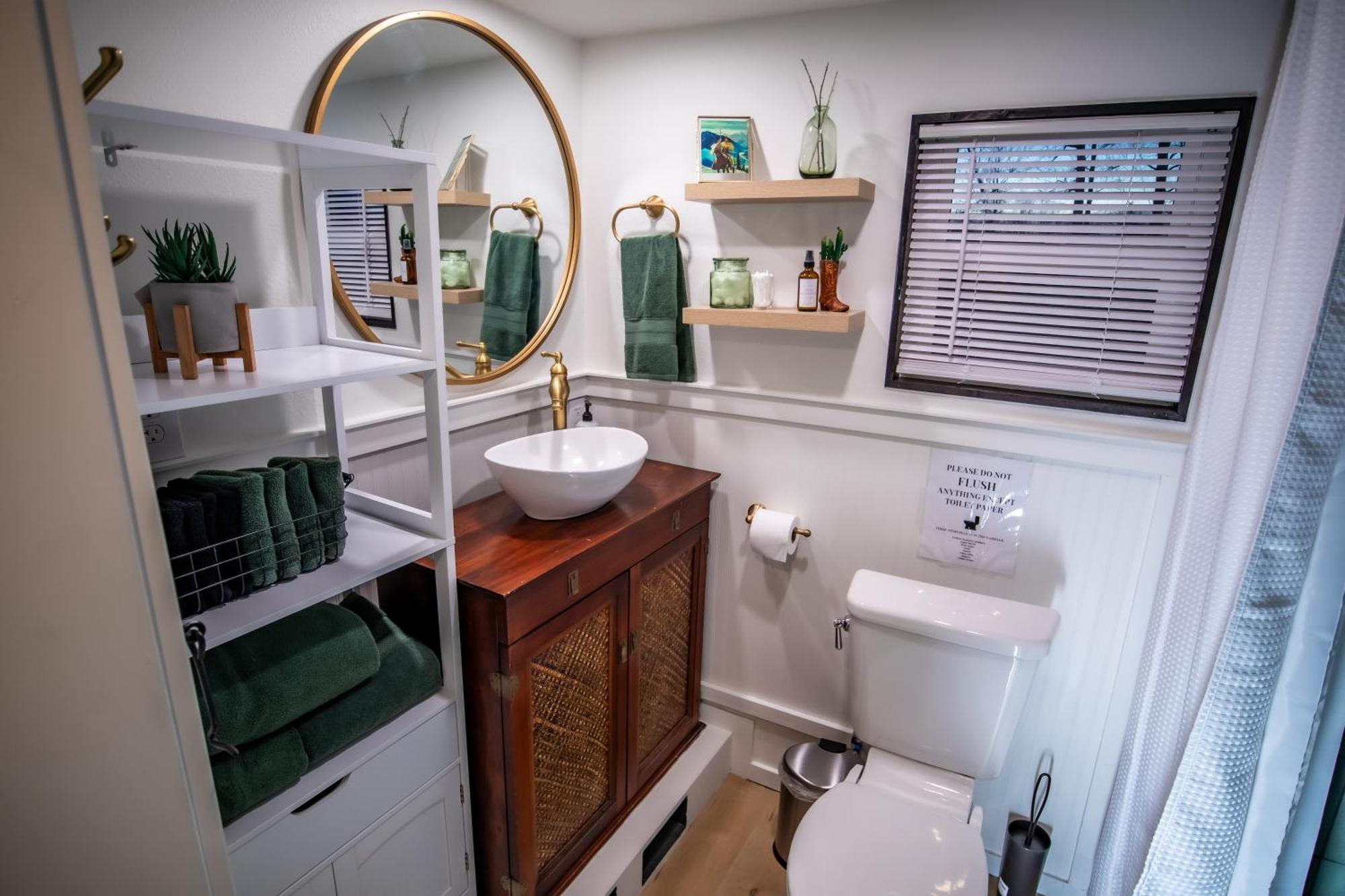 Unique Tiny Home Minutes From Downtown Ellensburg Exterior photo