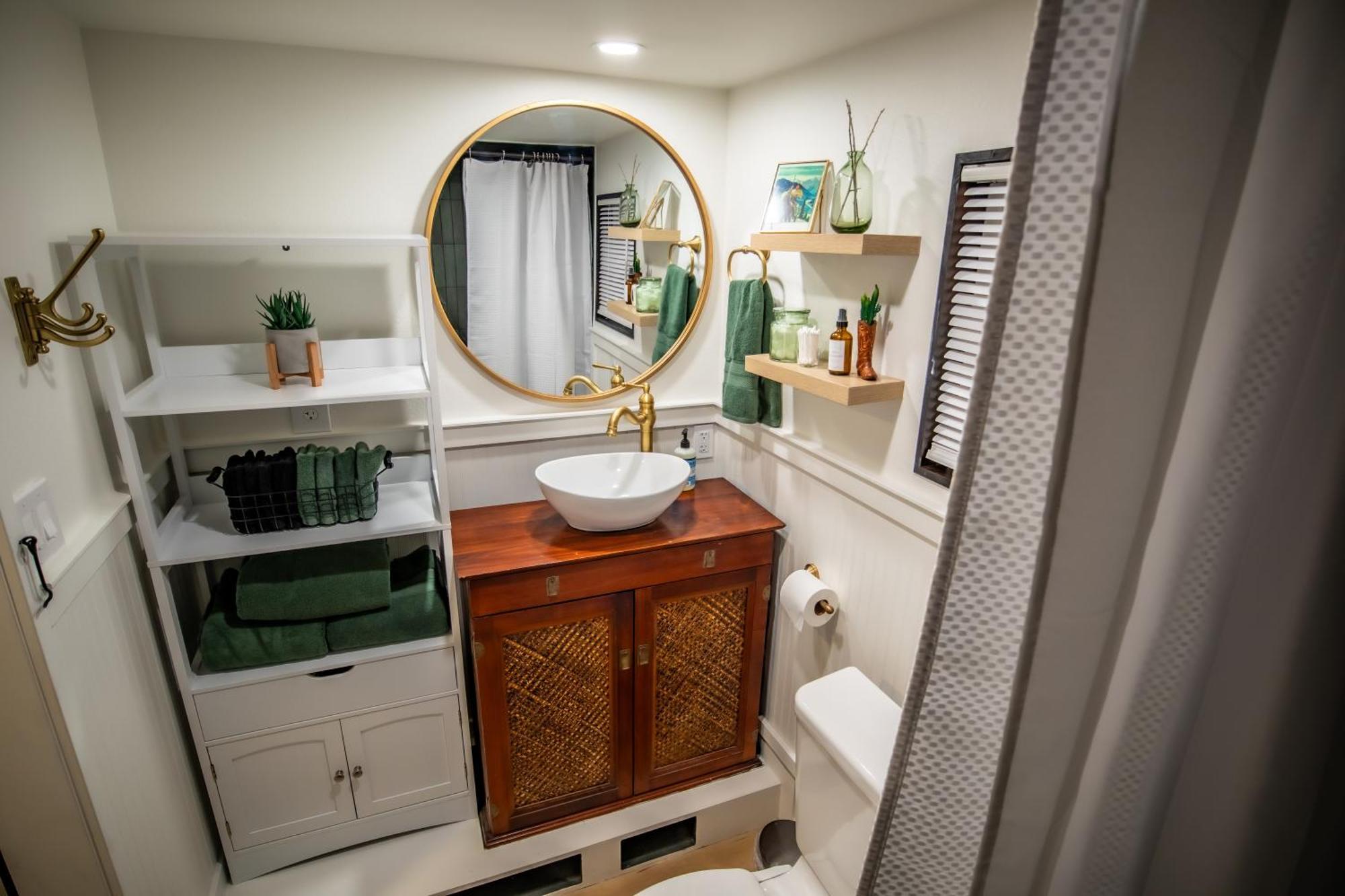 Unique Tiny Home Minutes From Downtown Ellensburg Exterior photo